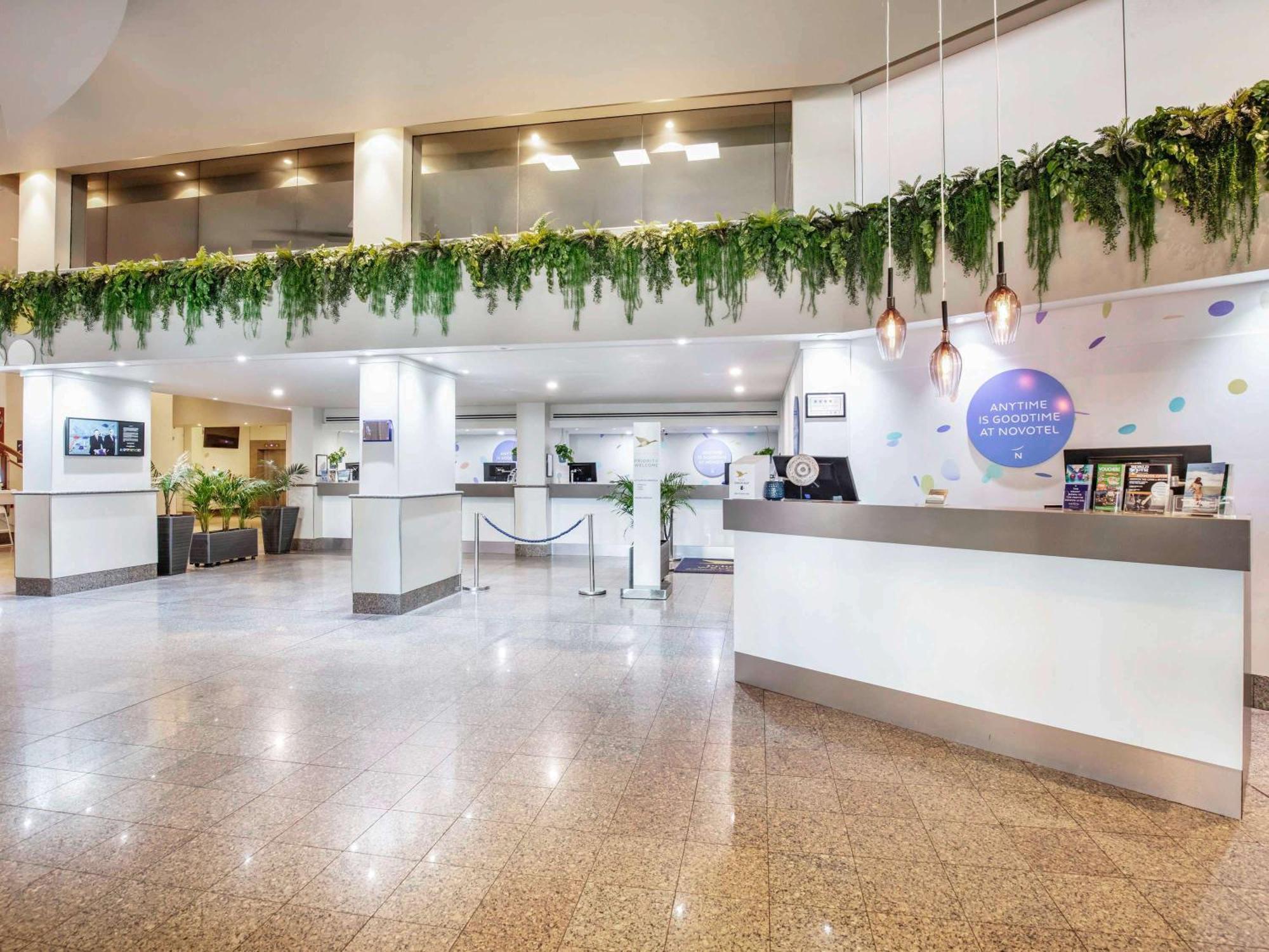 Novotel Surfers Paradise Guldkusten Exteriör bild